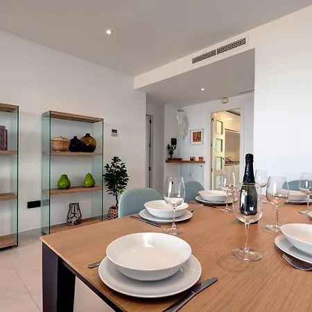 2 Bedroom Penthouse With Sea View @ Hills Apartment