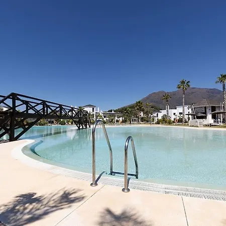 2 Bedroom Penthouse With Sea View @ Hills *