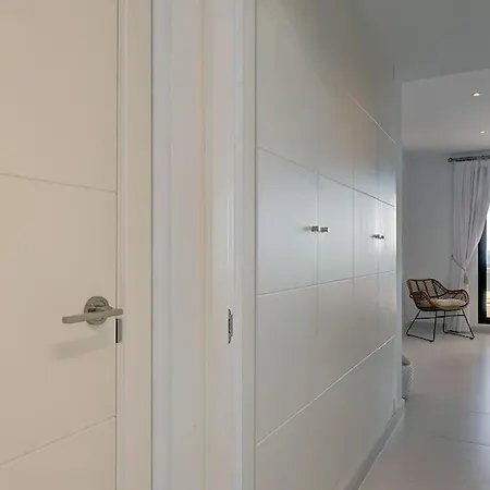 2 Bedroom Penthouse With Sea View @ Hills Apartment
