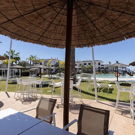 2 Bedroom Penthouse With Sea View @ Hills Appartamento