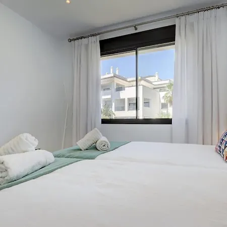 Apartment 2 Bedroom Penthouse With Sea View @ Hills Estepona
