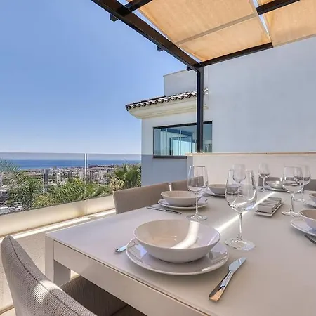 Apartment 2 Bedroom Penthouse With Sea View @ Hills *